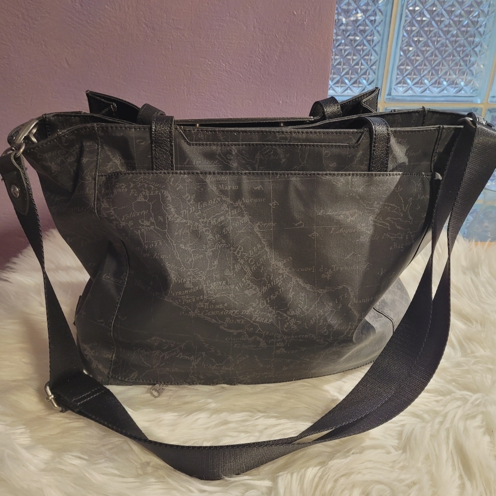 Patricia  Nash Silvi travel tote black  map print EUC